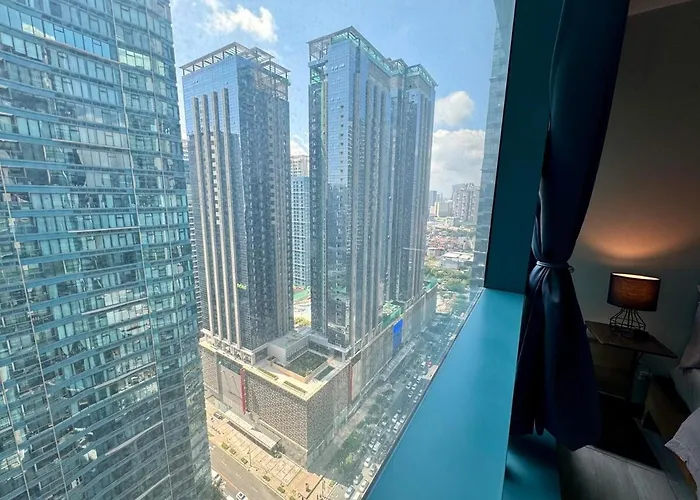 Modish 1br One Uptown Bgc Near Uptown Mall *
